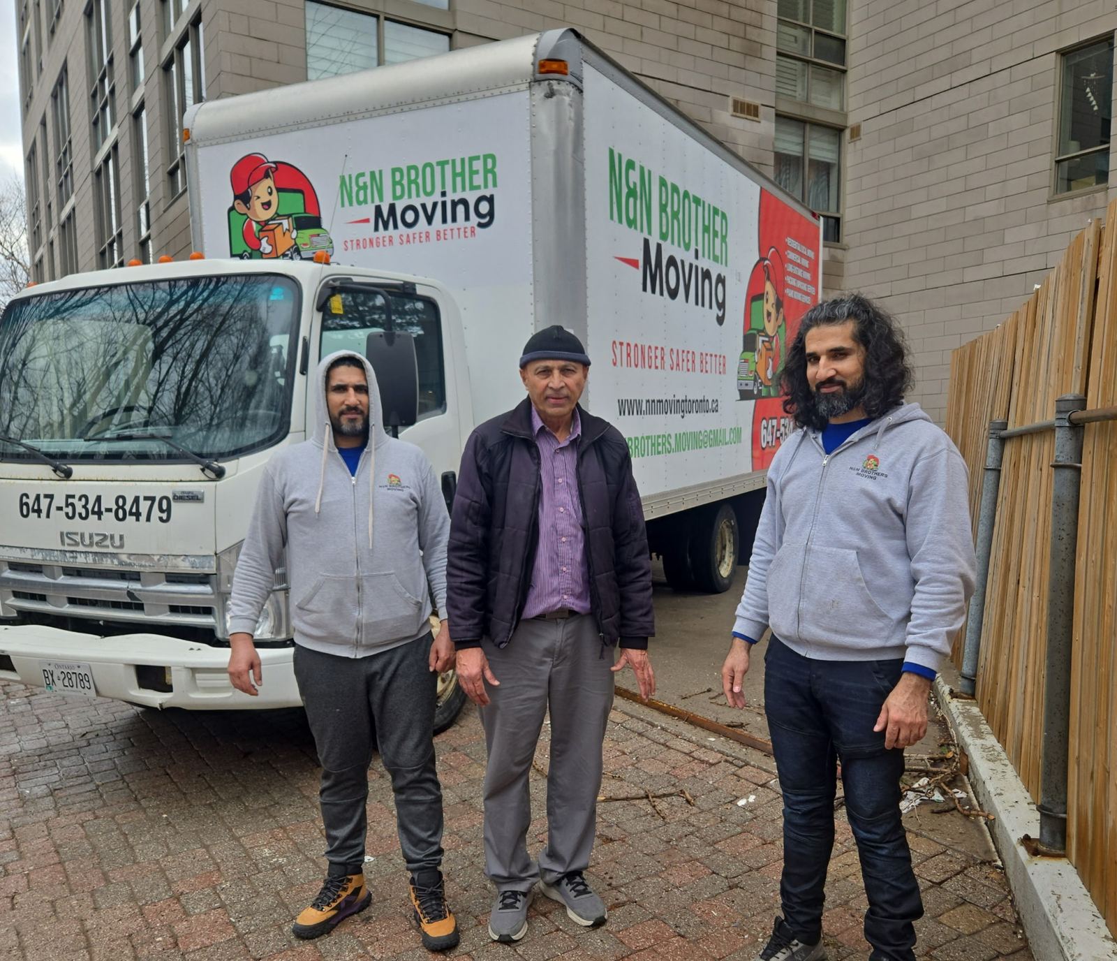 The N&N Brothers moving crew in North York